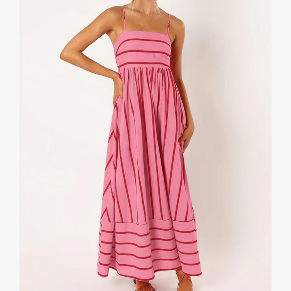 CLEARANCE ❤️ ADORABLE DRESS WITH POCKETS AND BACK OPENING. CUTE AND COMFY!! - Picture 4 of 6